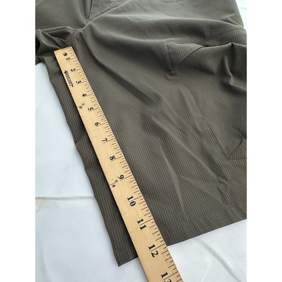 KUIU Tiburon Shorts Mens 36 Pockets UPF 50+ Odor Control Makspec DWR #GG5-5 - Picture 5 of 10